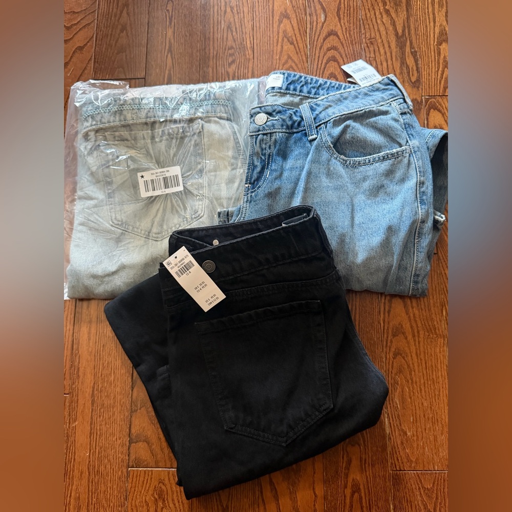 (3) Hollister Jeans NWT size 12